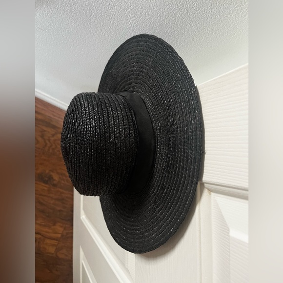 Black straw wide brim hat - Picture 2 of 5